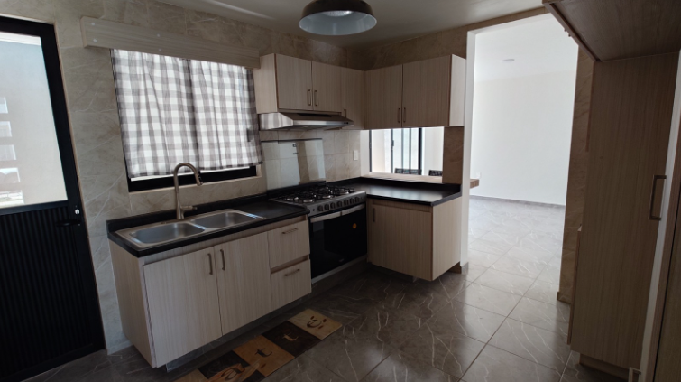 CASA EN VENTA DOS PLANTAS, FRACCIONAMIENTO ALBORADA, PACHUCA