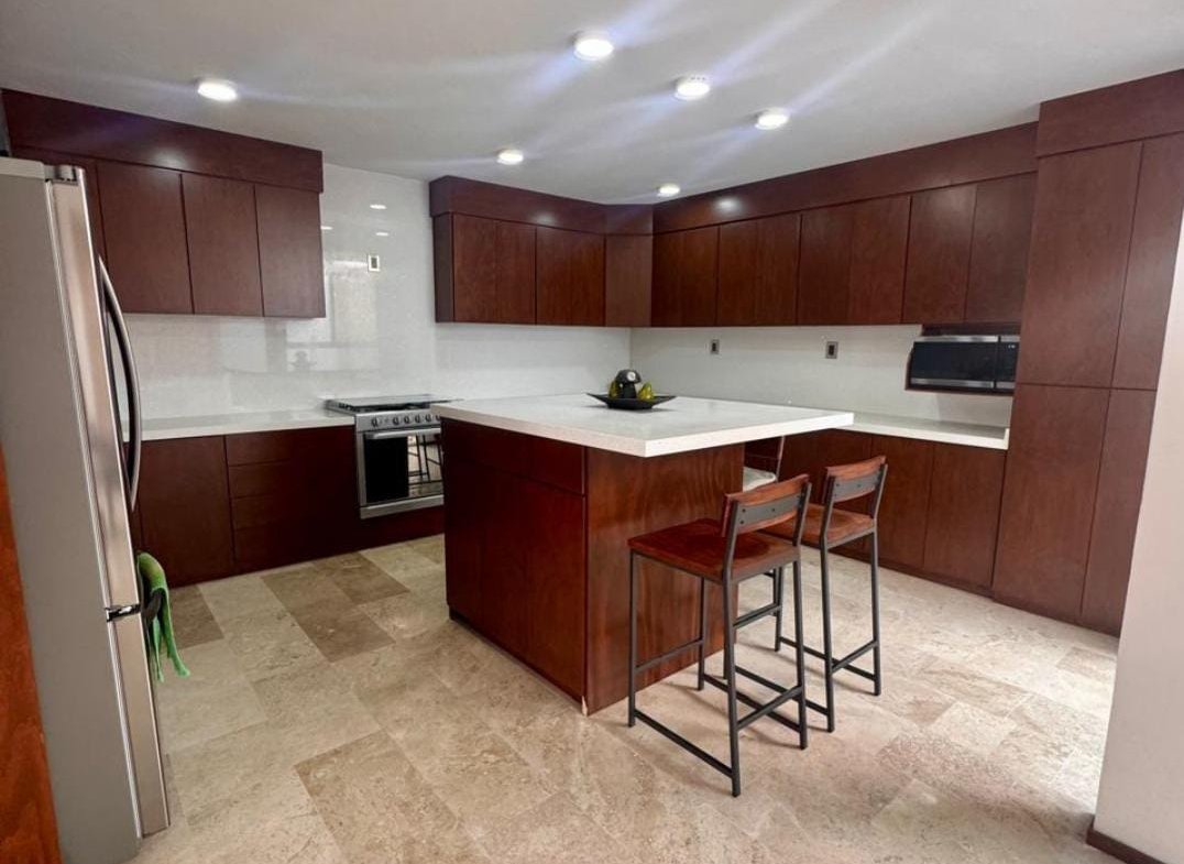 CASA DE LUJO VENTA ZONA PLATEADA PACHUCA