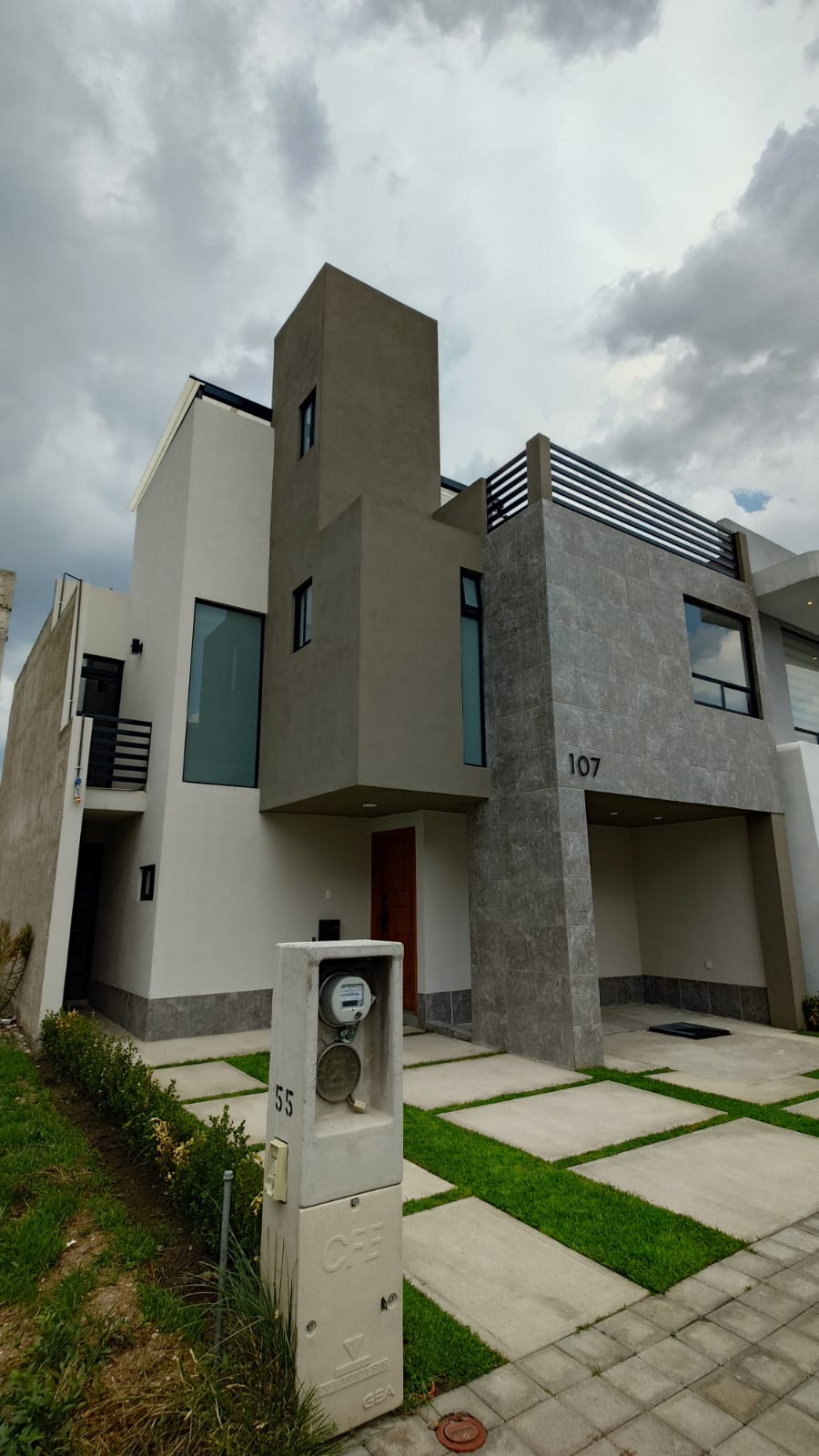 Casa nueva 3 plantas fraccionamiento explanada sur pachuca