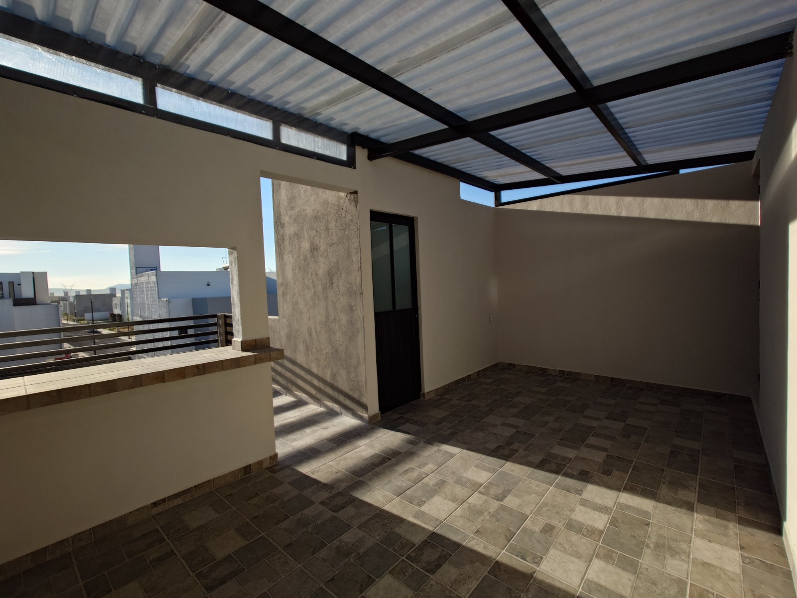 Casa nueva 3 plantas fraccionamiento explanada sur pachuca
