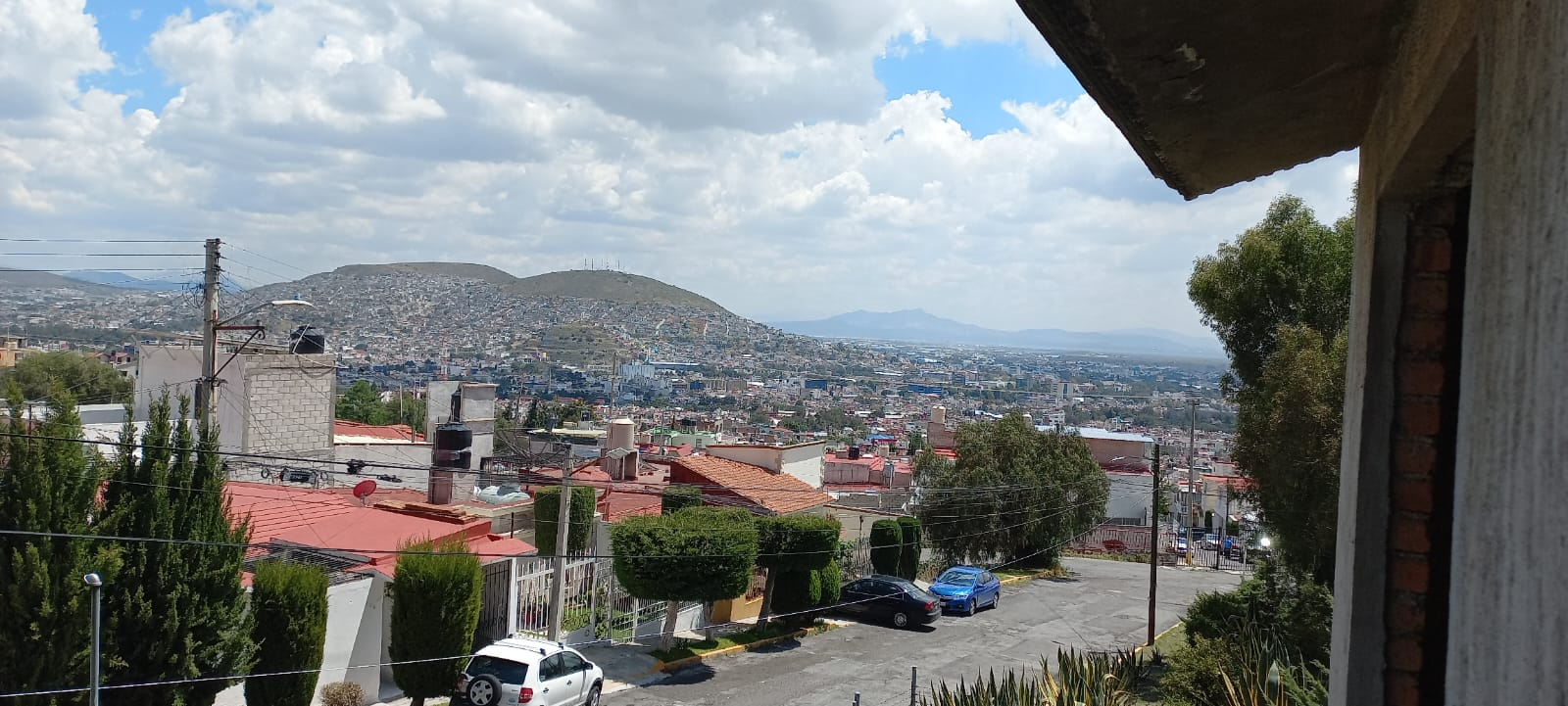 CASA EN OBRA CON EXCEDENTE DE TERRENO